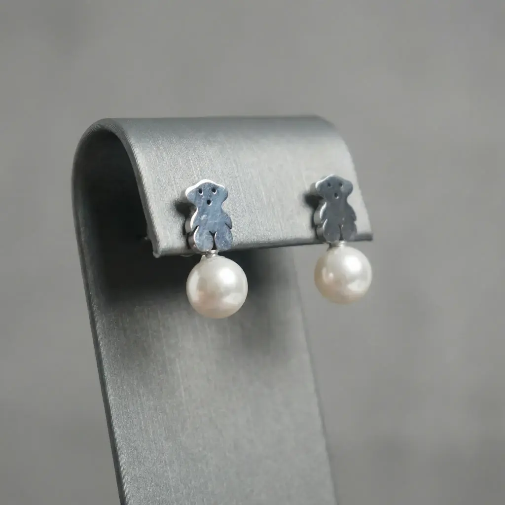 Pendientes de oso con perlas Inspiración Tous-03.webp