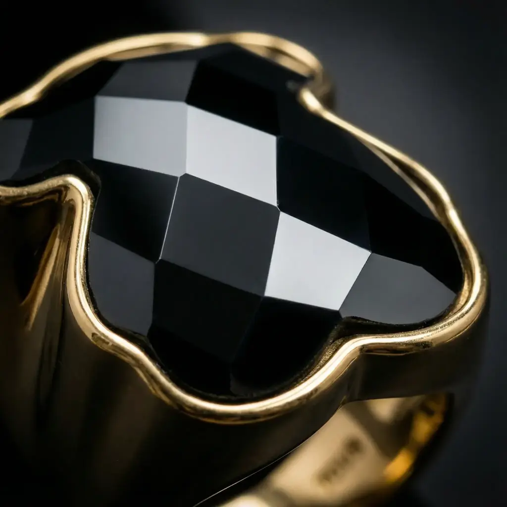 Anillo mediano Tous Color Dorado (Inspiración Tous) 02 copia.webp