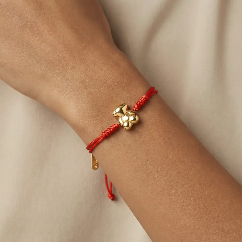 Pulsera de cordón rojo con un colgante de oso (Inspiración Tous) 03 copia.webp