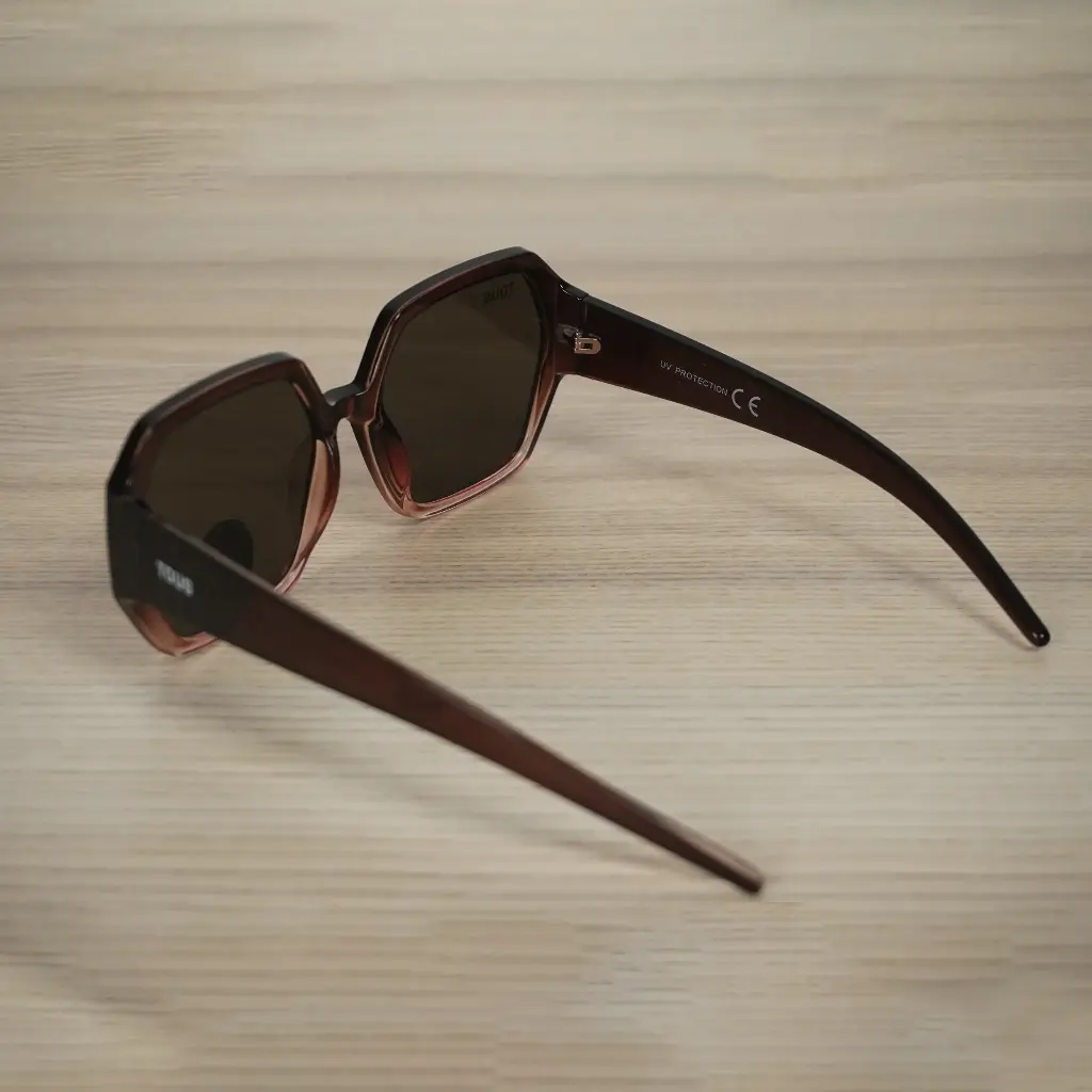 Gafas de sol geometrica marron (Inspiración Tous) 03.webp