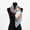 pañuelo cuadrado estampado azul (Inspiración Bimba y Lola) 04.webp