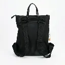 Mochila lisa con bolsillo frontal (Inspiración bimba y lola) 04.webp