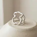 Anillo diseño silueta oso (inspiración Tous) plata 01.webp