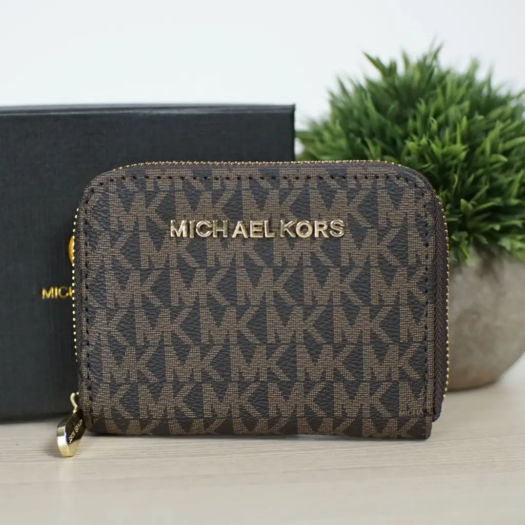 Cartera Tarjetero Pouch Marrón (Inspiración Michael Kors) 04.webp