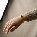 Pulseras cartier forma de clavo dorado 05.webp