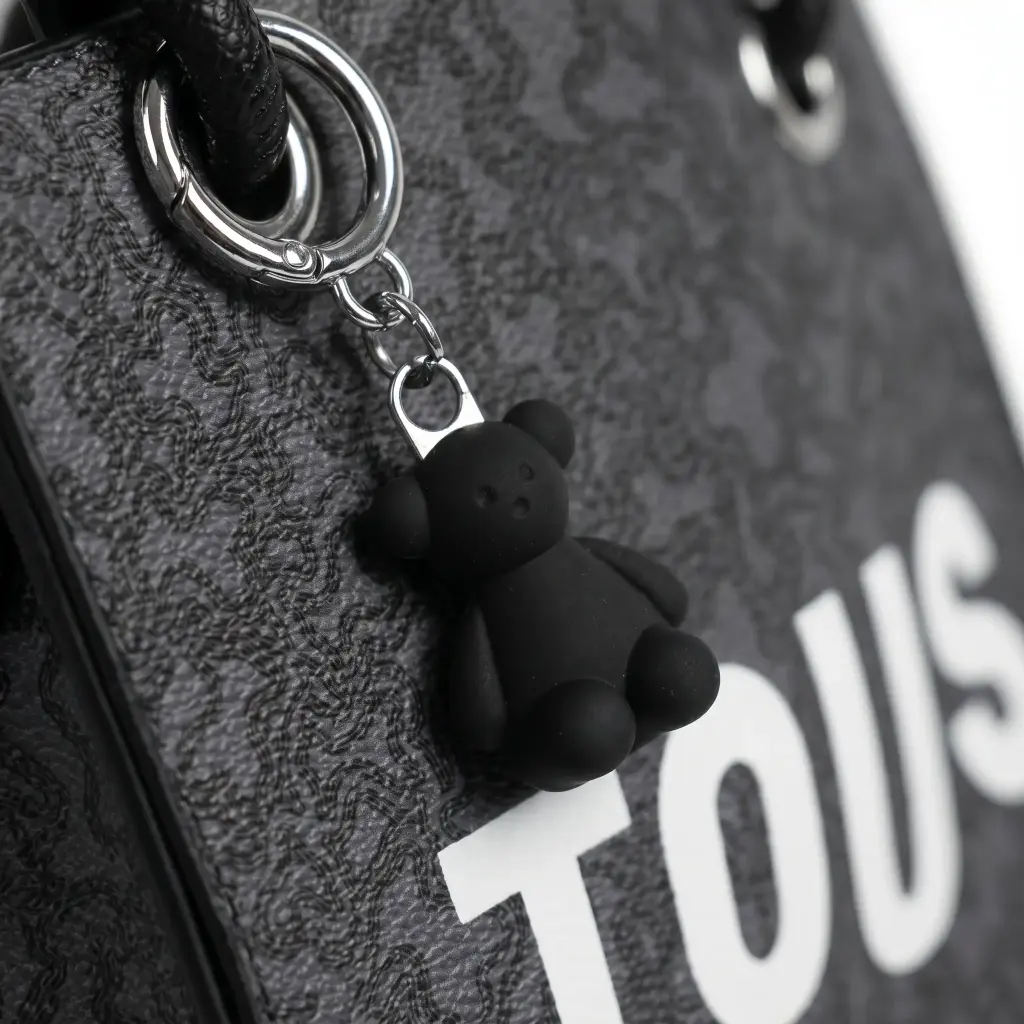 Mini bolso bandolera Kaos Lines Gris (Inspiración Tous) 05 .webp