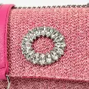 Bolso de hombro broche central circular Rosa 03.webp