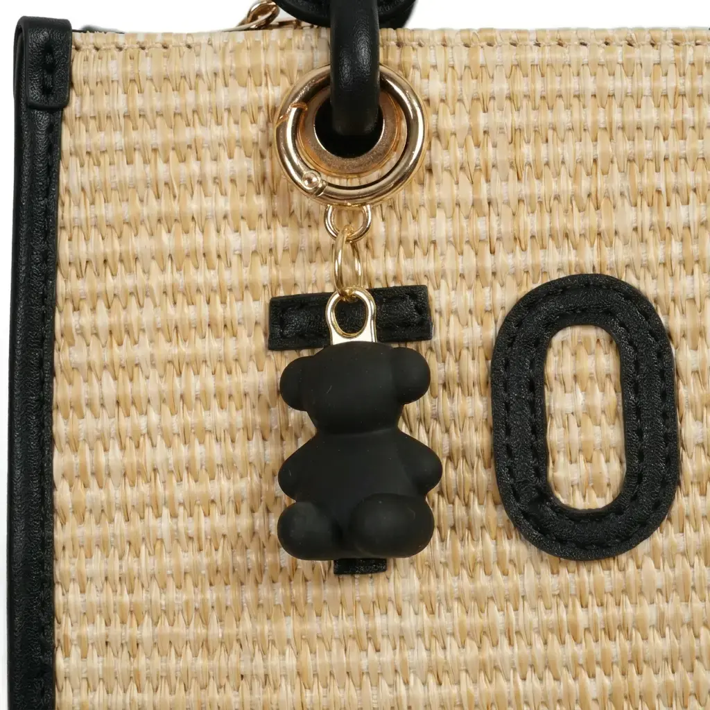 Bolso Bandolera con oso pequeño de rafia (Inspiración Tous) Negro 02.webp