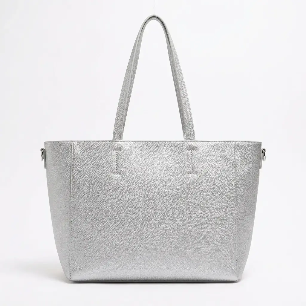 Bolso Tote asas dobles y logo métalico (Inspiración Bimba y Lola) Plata 03.webp