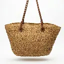 Bolso tipo capazo rafia trenzada Anagram (Inspiración Loewe) 03.webp