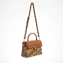Bolso tipo cesta JSondo de solapa 01.webp