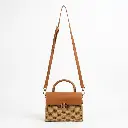 Bolso tipo cesta JSondo de solapa 06.webp