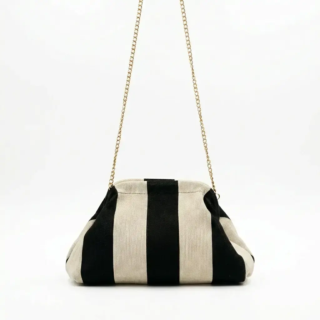 Bolso Clutch elegante con cadena negro 04.webp