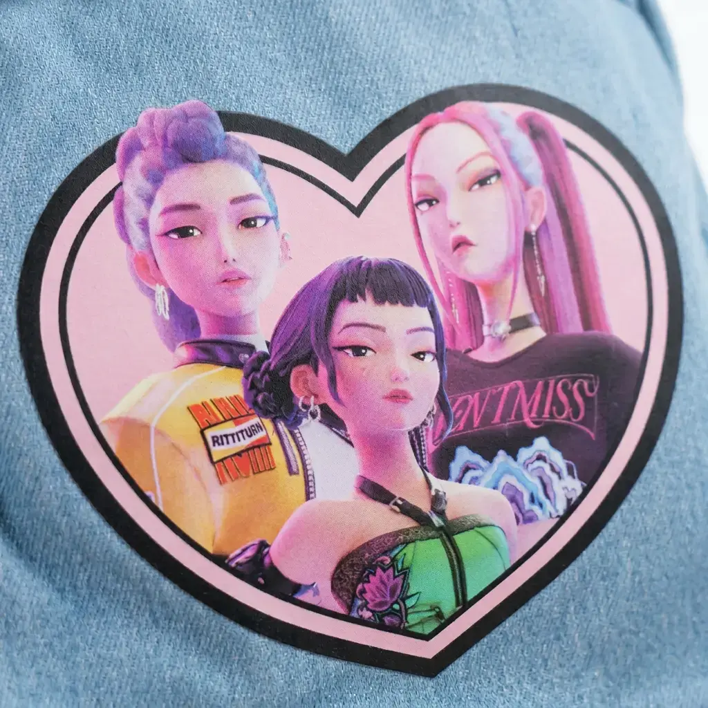 Mochila K-pop Demon Heart Adapat-carro 04.webp