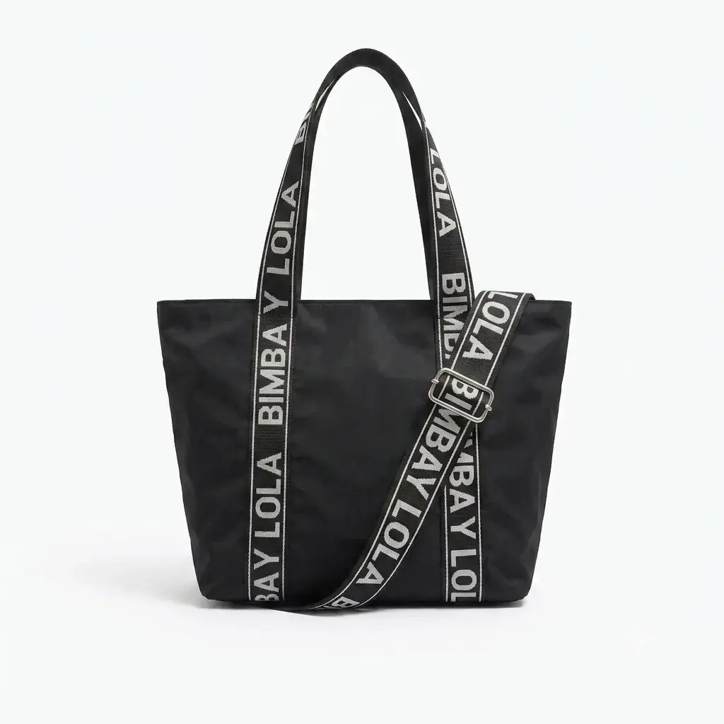 Bolso Shopper Mediano Nylon (Inspiración Bimba y Lola) Negro Letras Blanco 03.webp