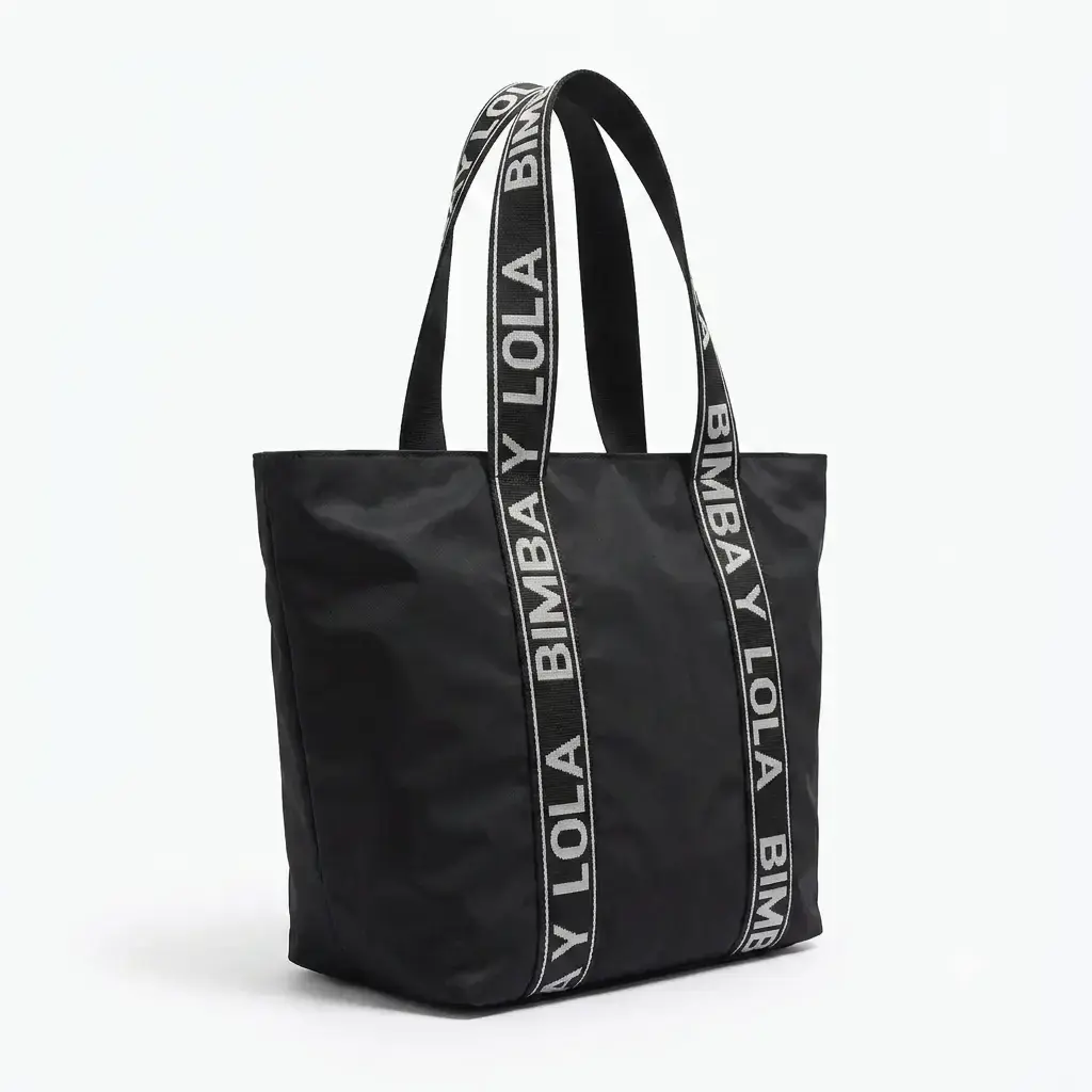 Bolso Shopper Mediano Nylon (Inspiración Bimba y Lola) Negro Letras Blanco 02.webp