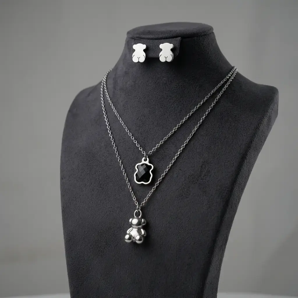 Conjunto colgante y pendientes Galaxy negro 01 (Inspiración Tous) 04.webp