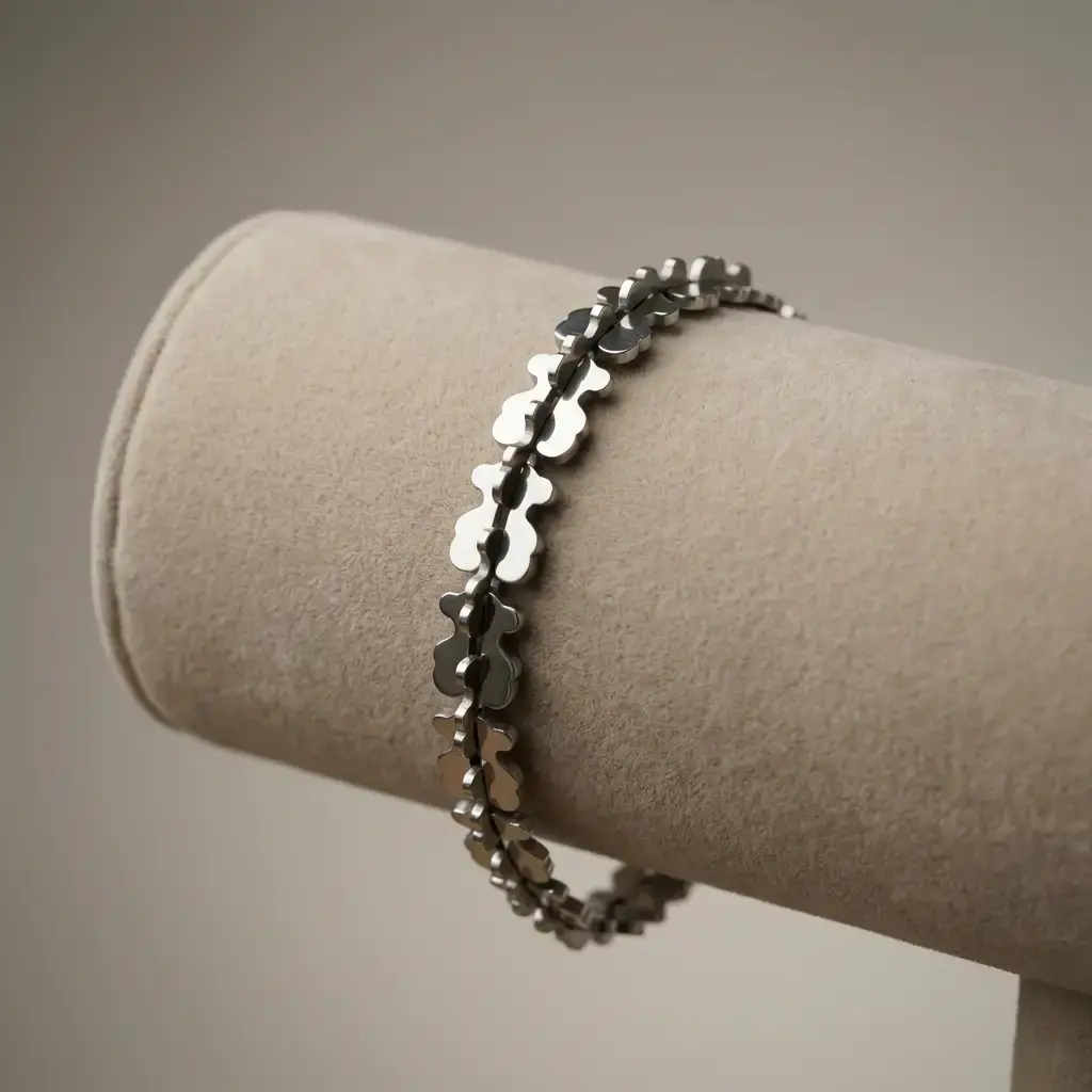 Pulsera carrusel motivos entrelazados forma de oso (Inspiración Tous) 02.webp