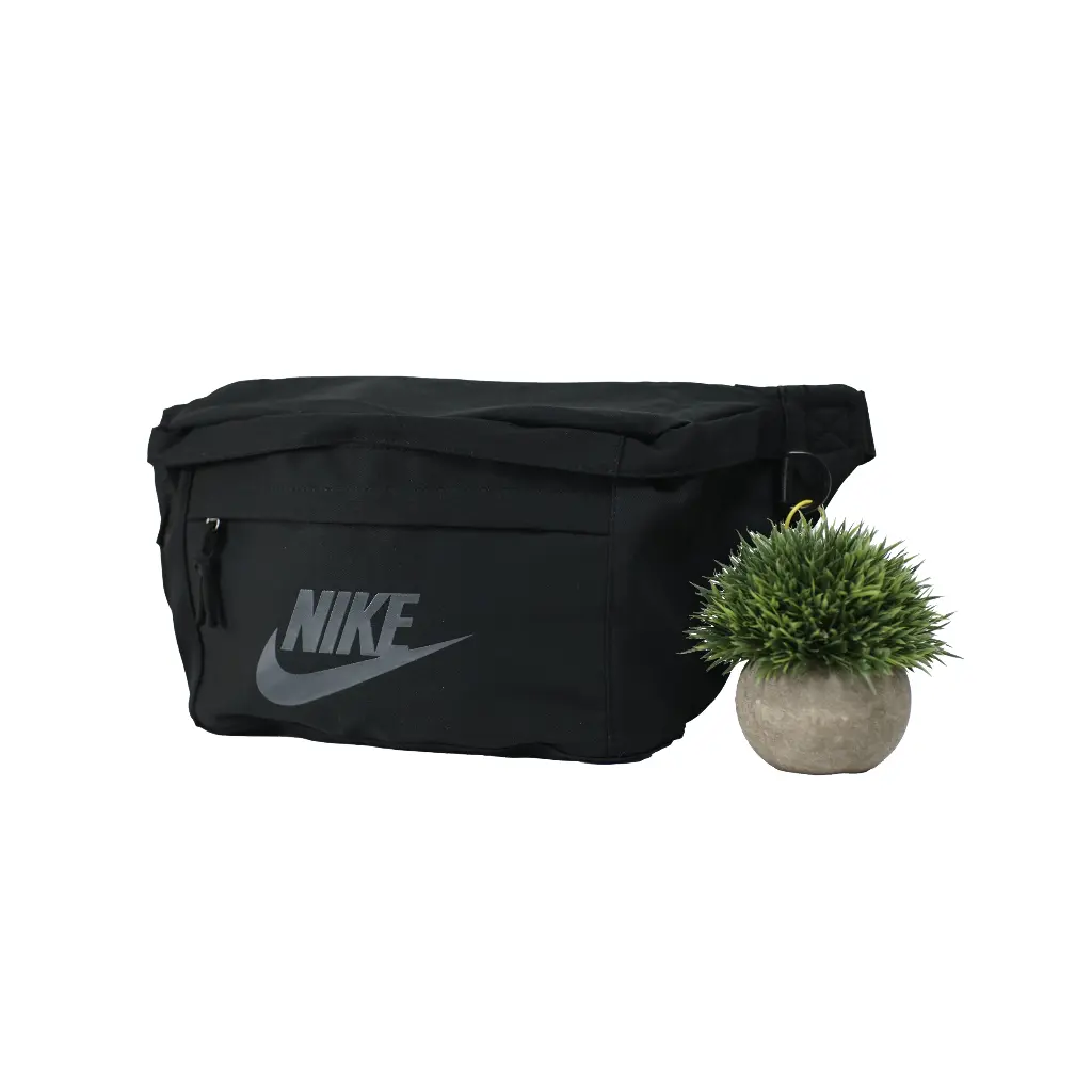 Bolso Riñonera (Inspiración Nike) Color Negro 02.webp