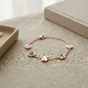 Pulsera iconico motivo oso charms de corazones (Inspiración Tous) 04.webp