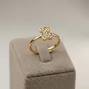 Anillo Gen amarillo con motivos de oso y brillantes (Inspiración Tous) 02.webp