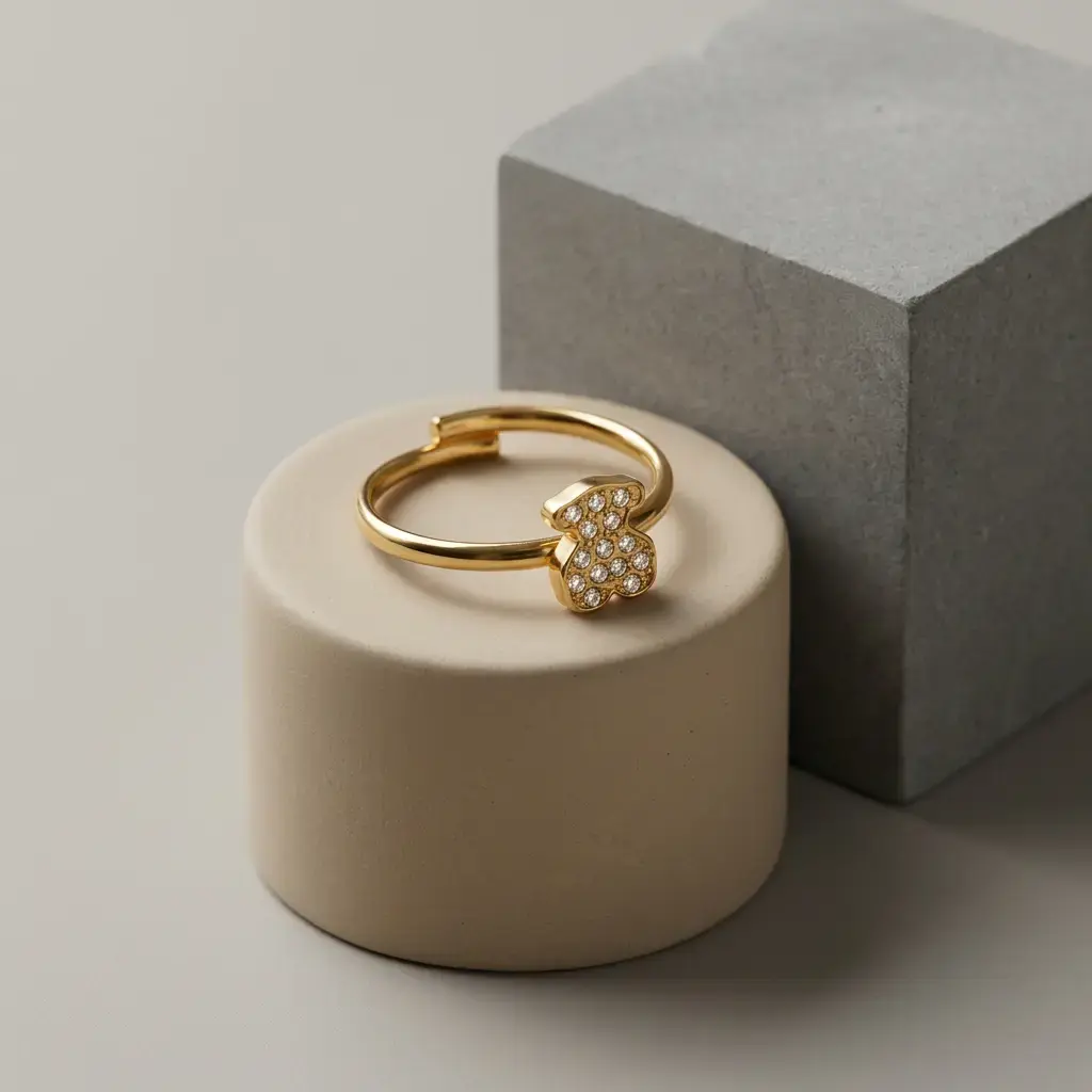 Anillo Gen amarillo con motivos de oso y brillantes (Inspiración Tous) 04.webp