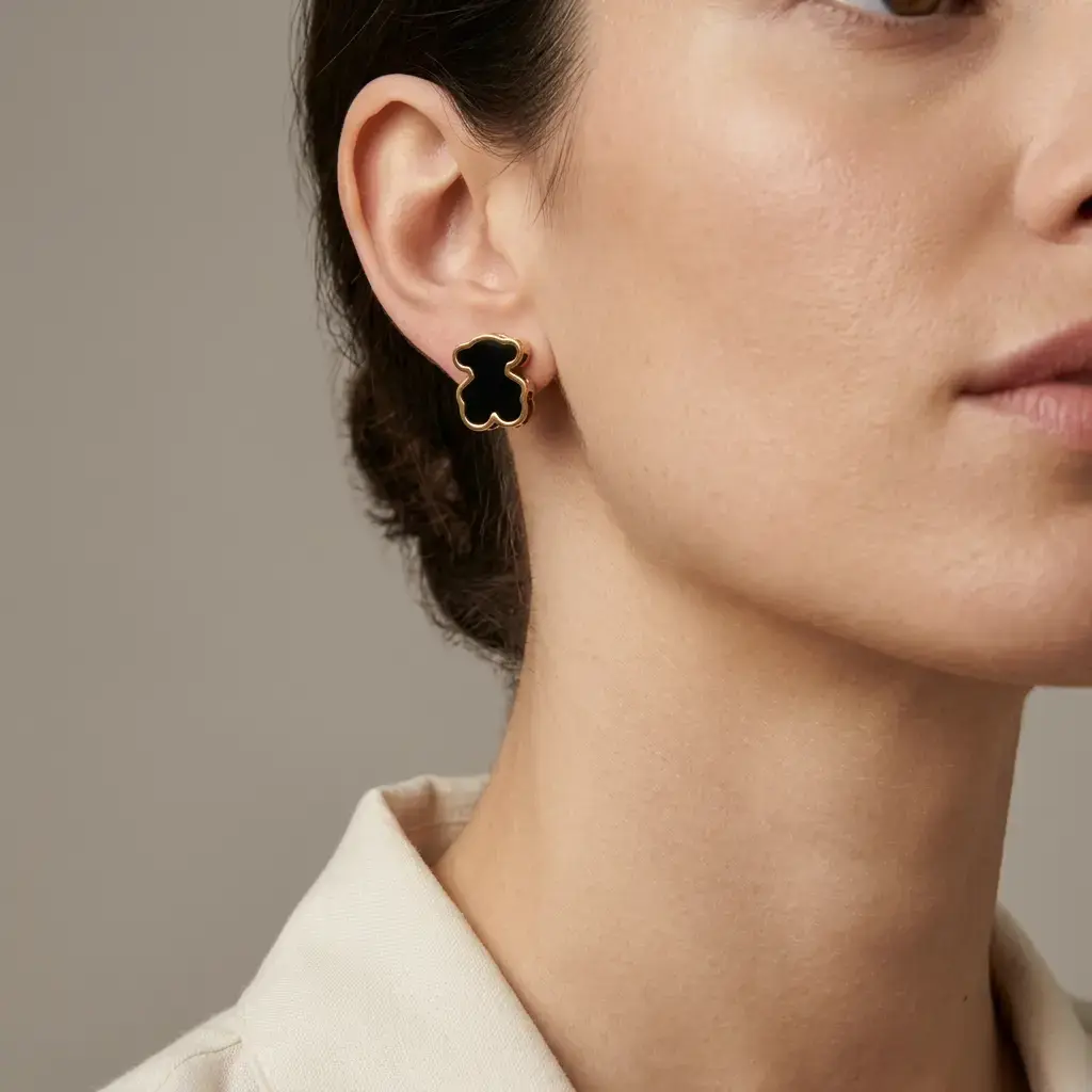 Pendientes forma icónica de oso onix negro (Inspiración Tous) 06.webp