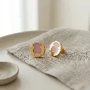 Pendientes icónico oso y gema color rosa (Inspiración Tous) 03.webp