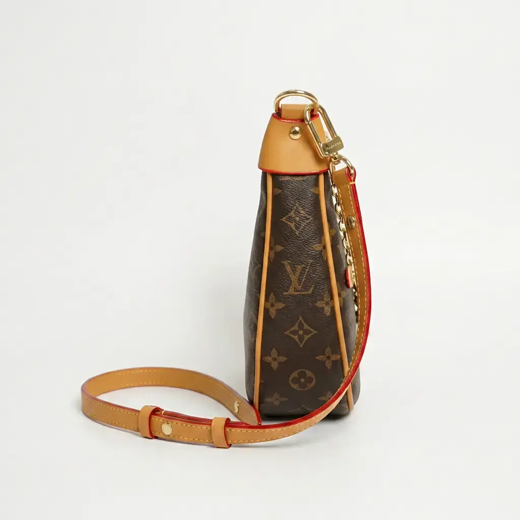 Bolso Loop Monogram medialuna (Inspiración Louis Vuitton) 03.webp