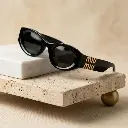 Gafas de sol ovaladas logotipo dorado relieve (Inspiración Miu Miu) 03.webp