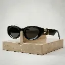 Gafas de sol ovaladas logotipo dorado relieve (Inspiración Miu Miu) 01.webp