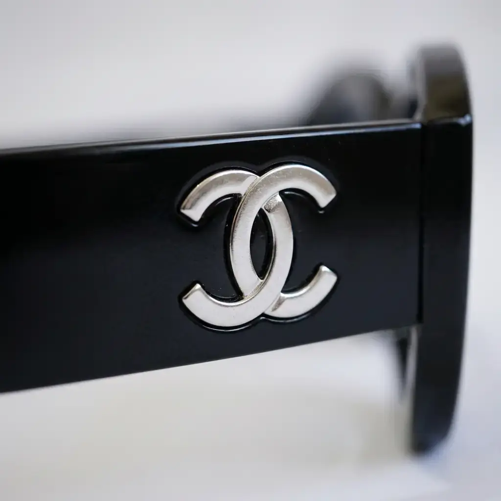 Gafas de sol ovaladas logotipo metalico Doble C (Inspiración Chanel) 02.webp