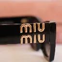 Gafas de sol rectangular logotipo dorado (Inspiración Miu Miu) 03.webp