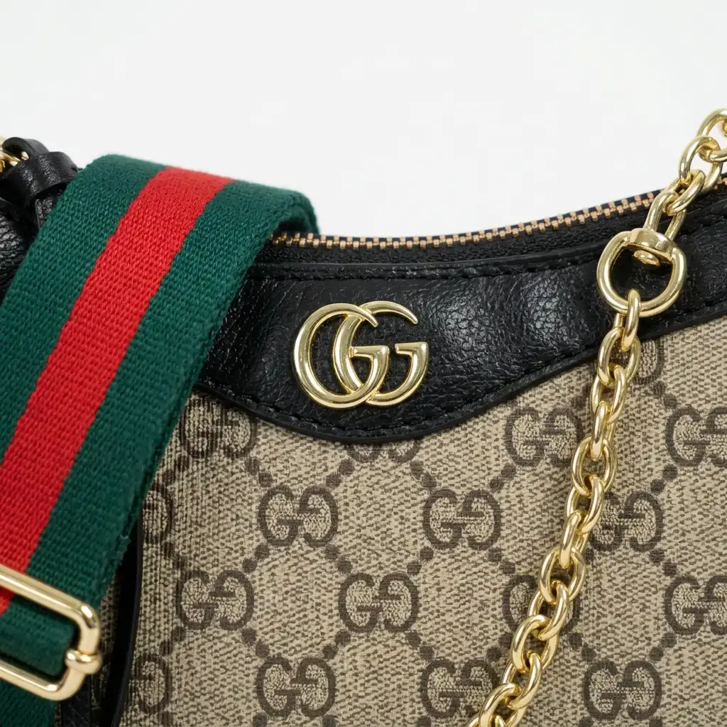 Bolso bandolera con cadena Monograma GG (Inspiración Gucci) Negro 06.webp