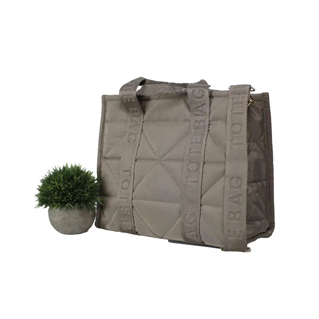 Bolso Tote Bag acolchado (Inspiración Bimba y Lola) Color camel 04.webp