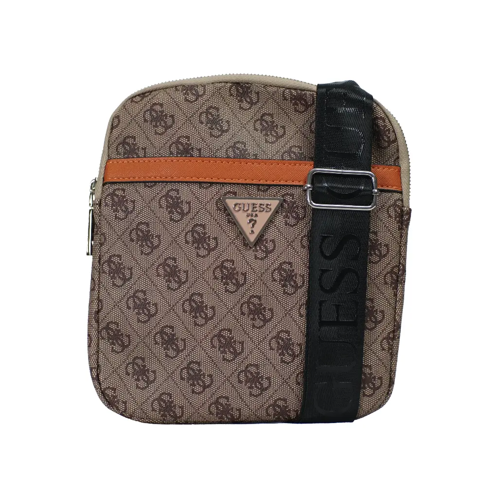 Bolso Bandolera Hombre Logo Triangular (Inspiración Guess) Color marron claro 01.webp