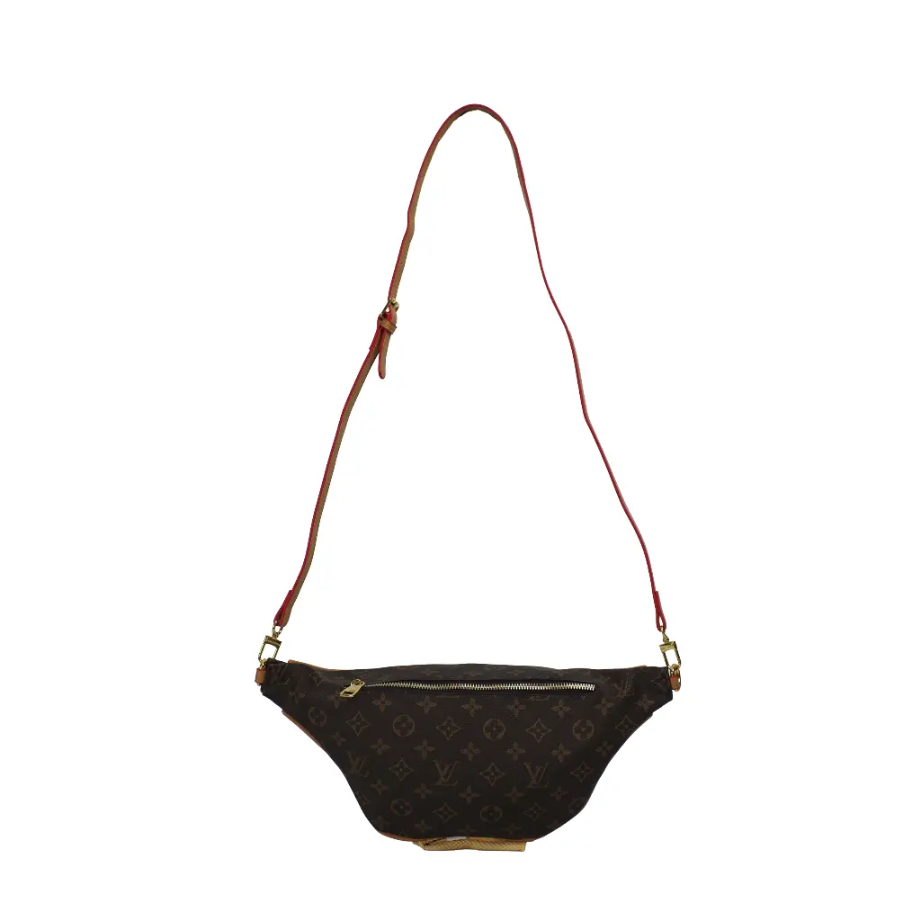 Bolso Riñonera Logo (Inspiración Louis Vuitton) Color marron 02.webp