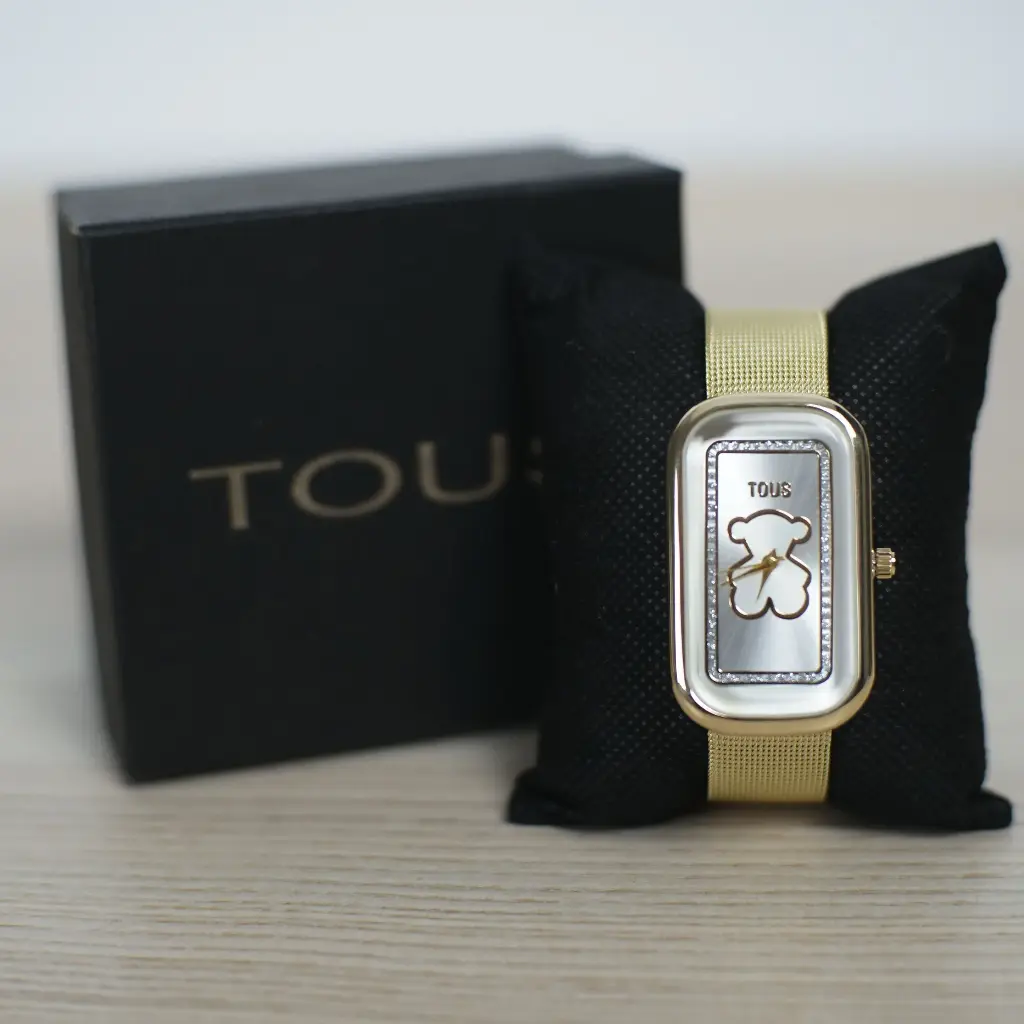 Reloj Analogico Rectangular Estilo Osito (inspiración Tous) Icon Dorado 01.webp