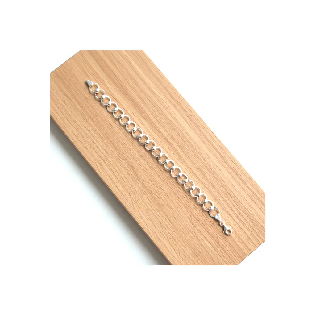 Pulsera Con Eslabones Y Bolitas De Plata 01.webp