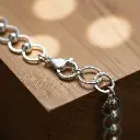 Pulsera Con Eslabones Y Bolitas De Plata 02.webp