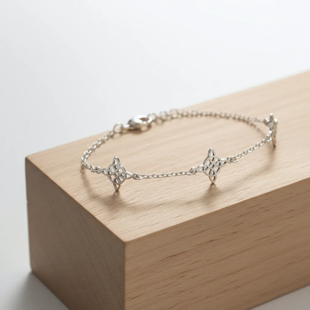 Pulsera Con Tres Nudos Bruja de Plata 04.webp