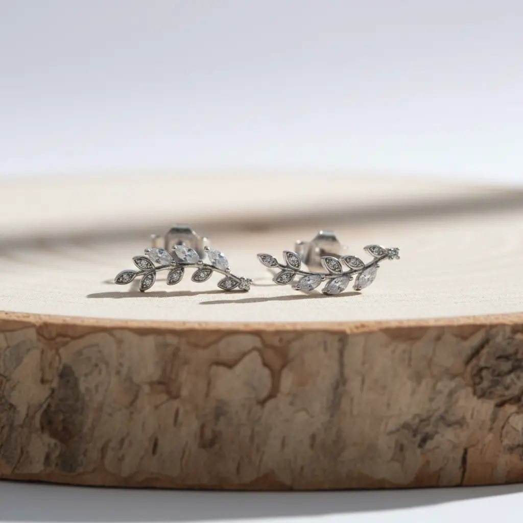 Pendientes Trepadores de Hoja Plata 02.webp