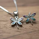 Conjunto de Collar y Pendientes Libelula Plata 02.webp
