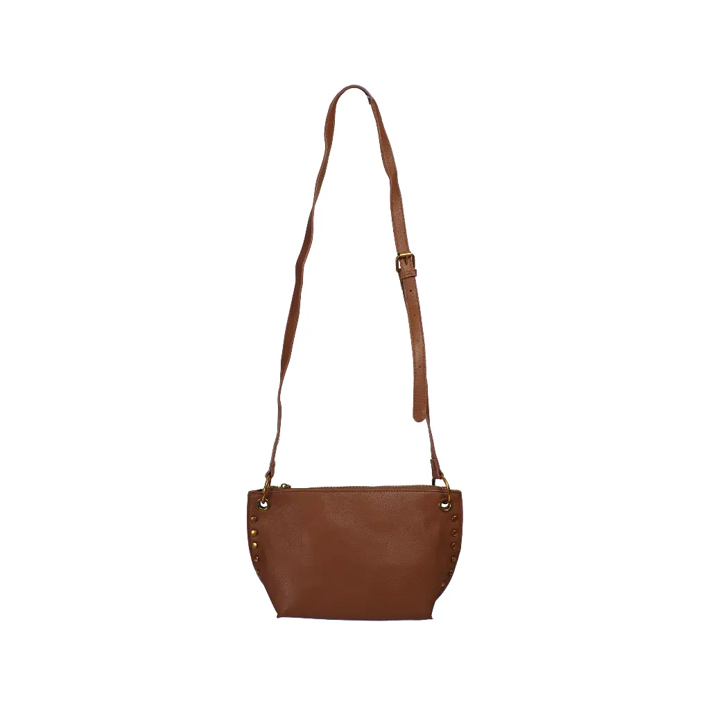 Bolso de hombro Tachas Laterales Marrón 01.webp