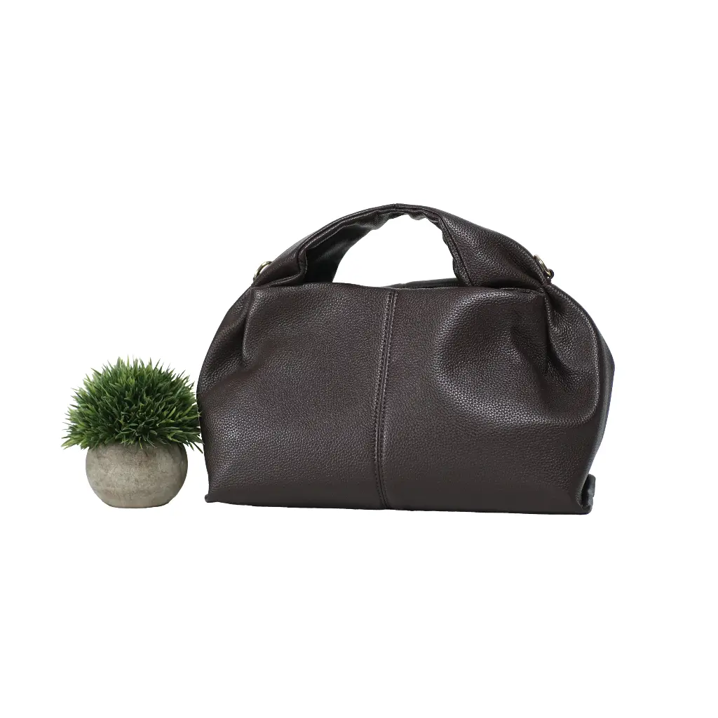 Bolso de mano con bandolera color Chocolate 03.webp