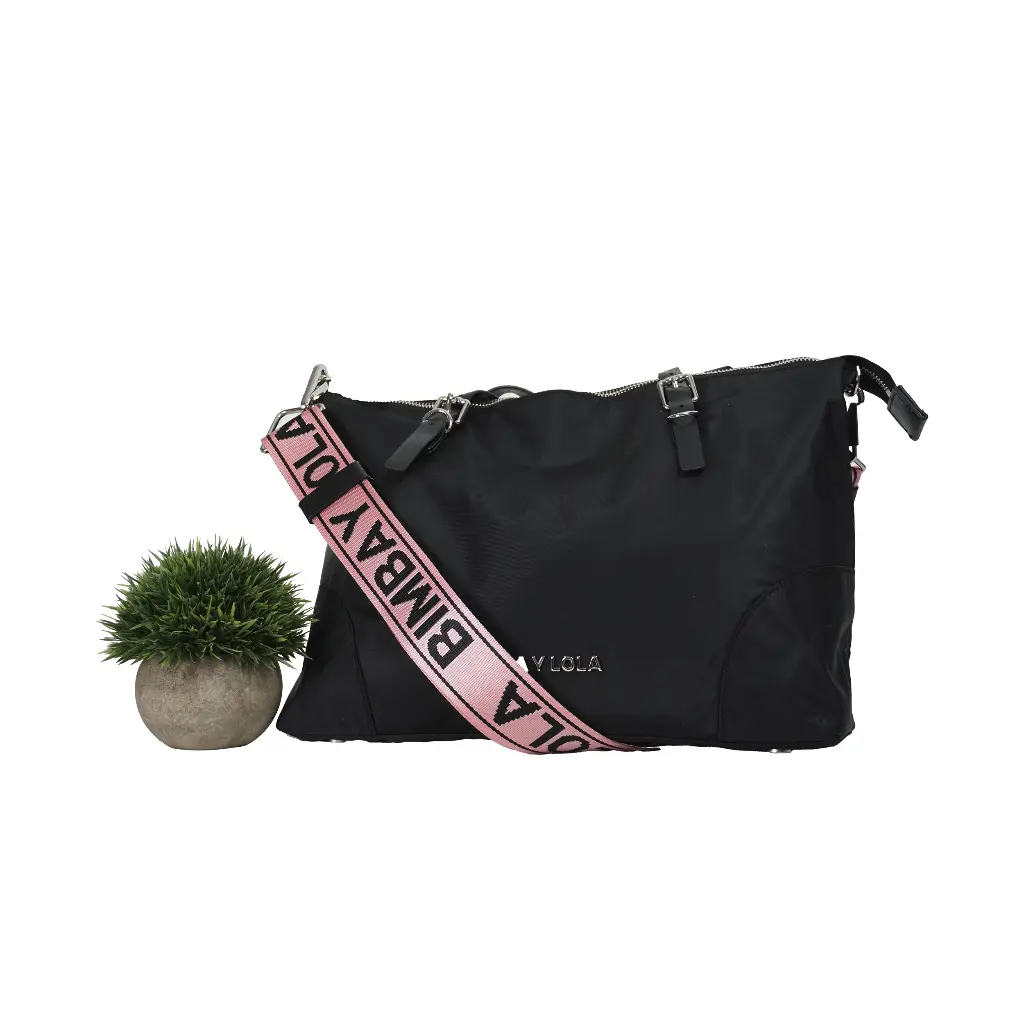 Bolso Bandolera Nylon (Inspiración Bimba y Lola) - Negro 04.webp