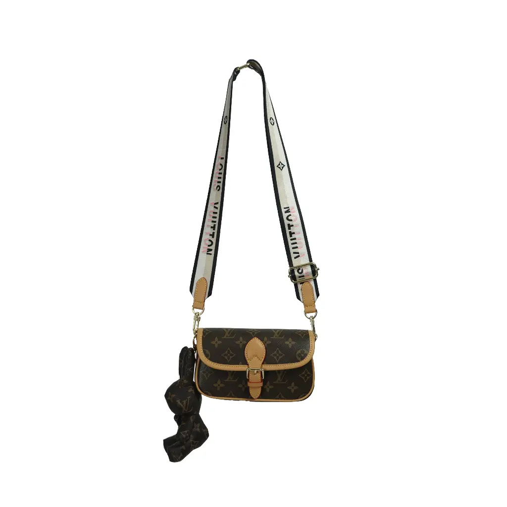 Bolso Diane Monogram (Inspiración Louis Vuitton) Color Marrón 03.webp