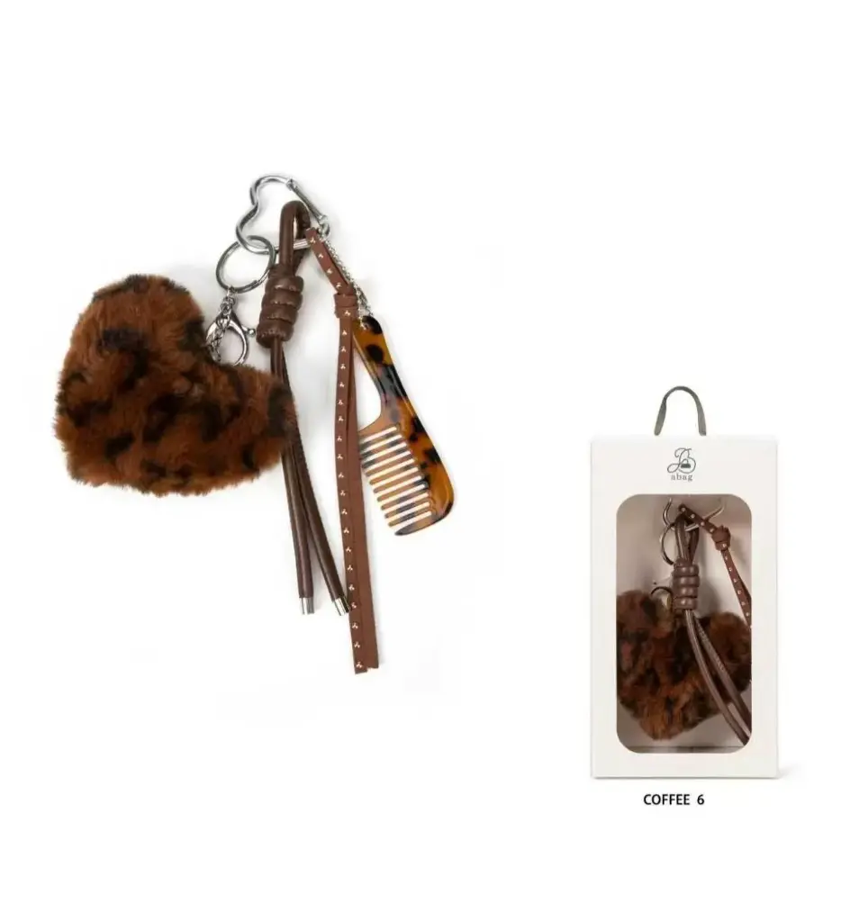 Llavero Charms Pompon De Corazon y Peine
