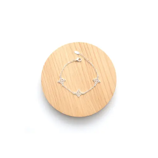 Pulsera Con Tres Nudos Bruja de Plata